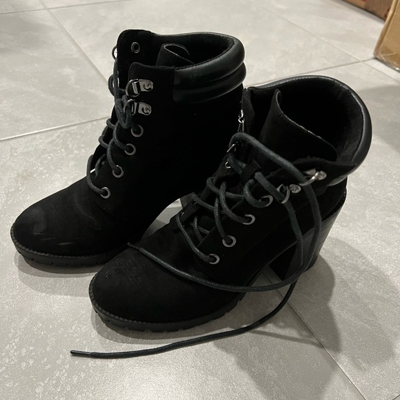 Dressy boots - Picture 8 of 8